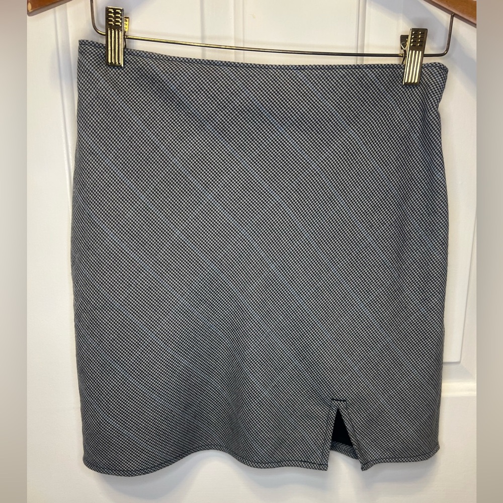 Abercrombie & Fitch Black and White Pencil Skirt